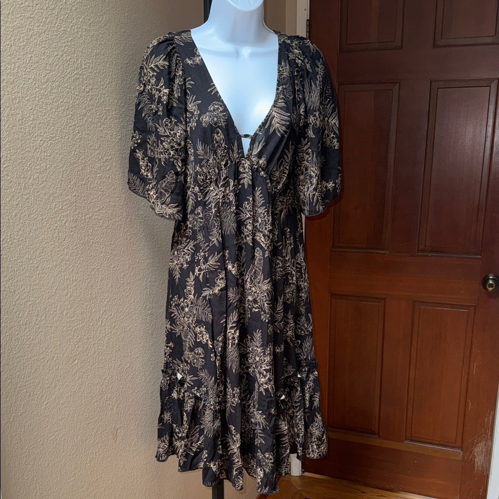 Millibon Black & Cream Floral Midi Butterfly Sleeves Ruffle Hem Boho Dress Sz S